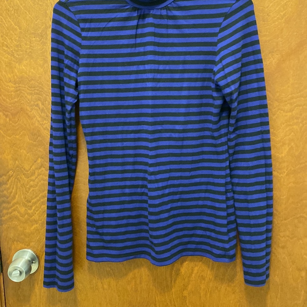 Express Turtleneck Size Medium - image 3